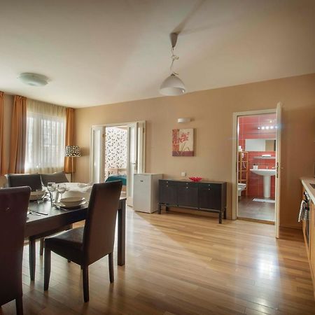 Star Apartments With Free Parking บูดาเปสต์ ภายนอก รูปภาพ